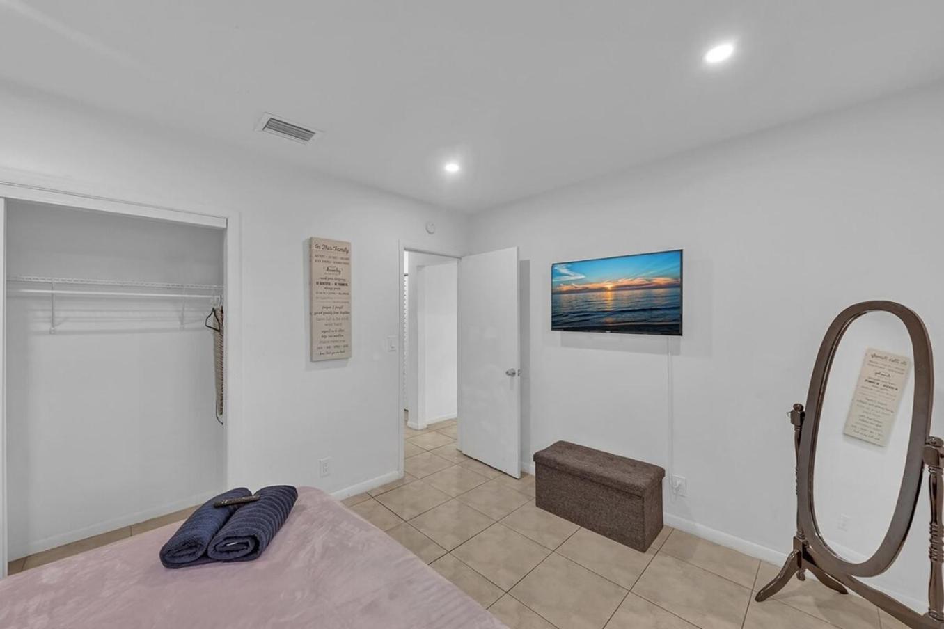 דניה ביץ' 2 Bedroom House Minutes From Beach And Casino Db1 מראה חיצוני תמונה