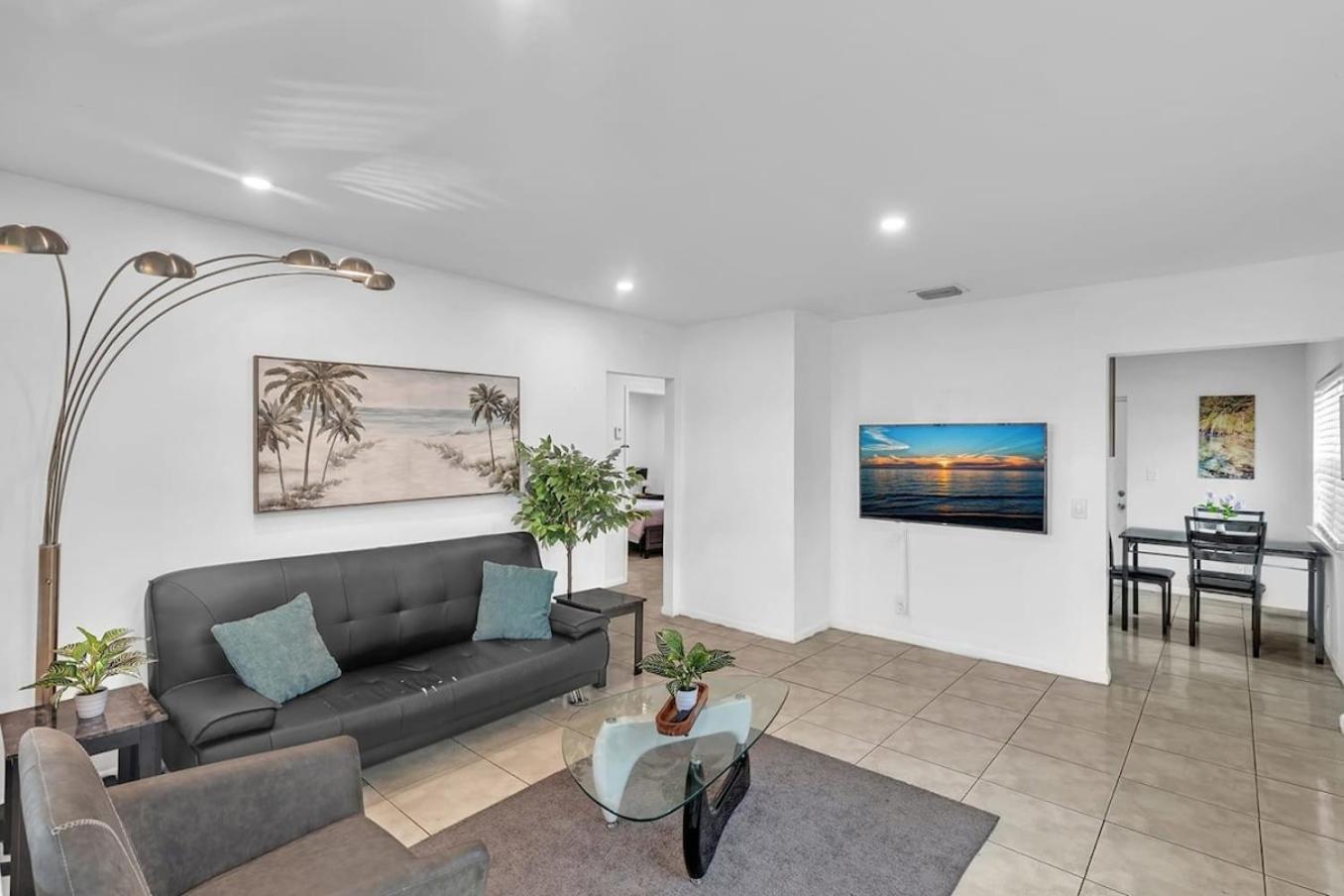 דניה ביץ' 2 Bedroom House Minutes From Beach And Casino Db1 מראה חיצוני תמונה