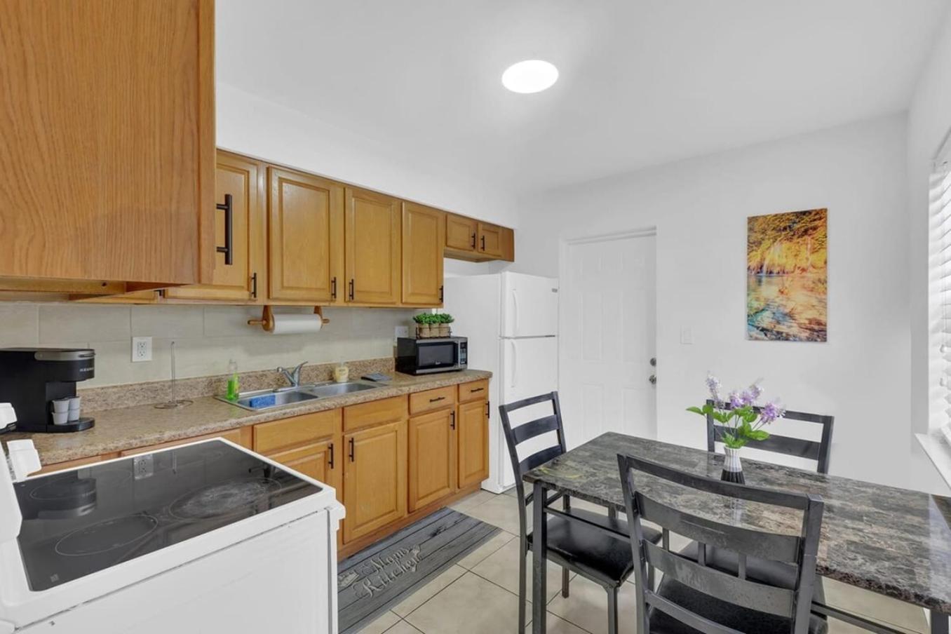 דניה ביץ' 2 Bedroom House Minutes From Beach And Casino Db1 מראה חיצוני תמונה